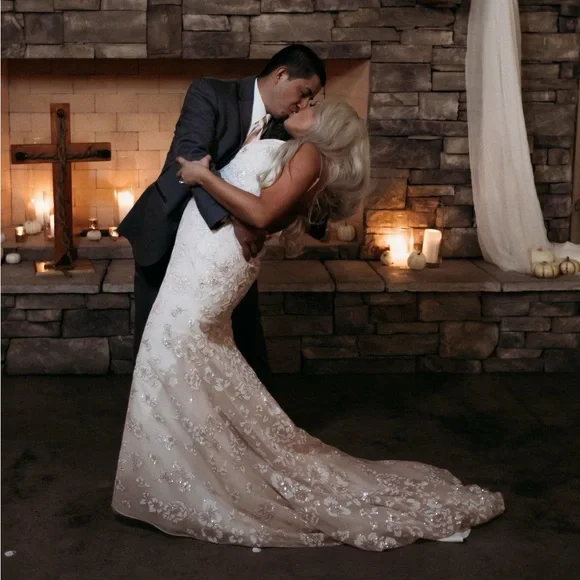 Meet me! 🩷 - Picture 2 of 3